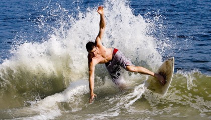 九游娱乐网站体验棒-“足球场馆智能化改造助力赛事精彩纷呈”，创意足球场馆