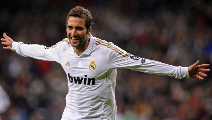 九游体育网址-东部季后赛首轮赛程公布，焦点对决受关注，东部季后赛球队